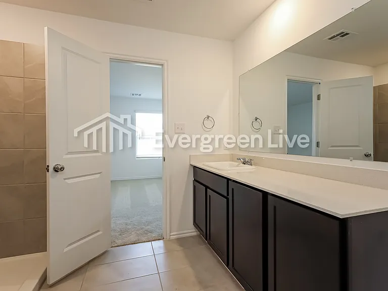 10924 SW 22nd St — Photo 12