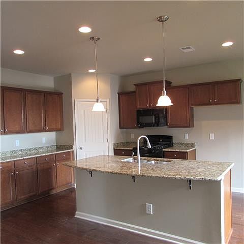 2nd image of 6002 Lori Anne Dr