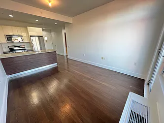 Rented by Tapiro Realty