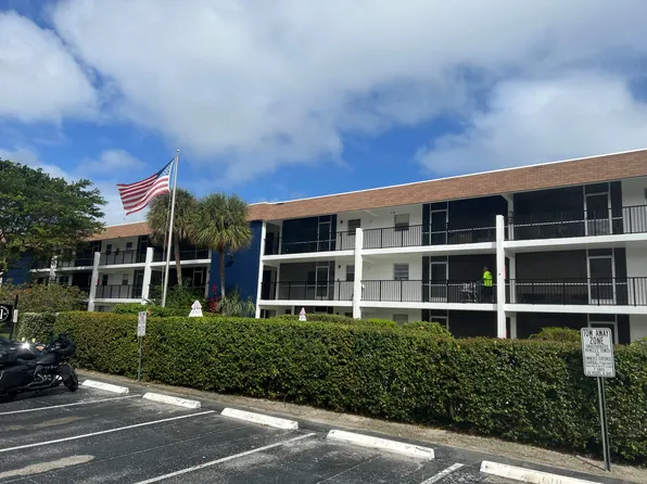 Apartments on 11th, 320 SE 11th Ave APT 101, Pompano Beach, FL 33060