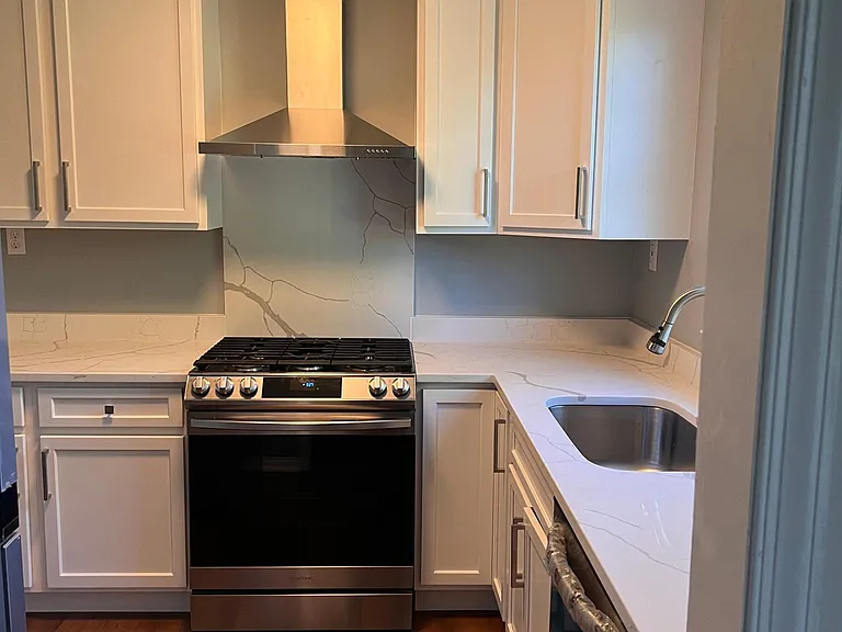 7803 Thor Dr — Photo 2