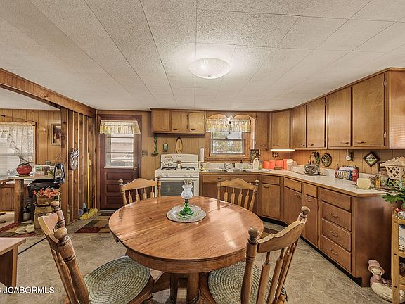 3rd image of 34217 Highway 63 N