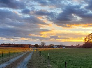 1282 Water View Rd, Water View, VA 23180