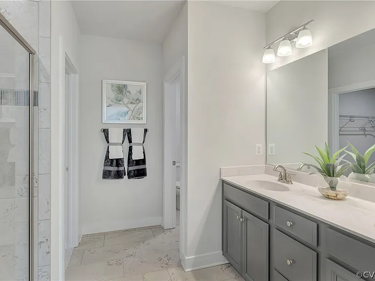 2636 Lassen Walk #A — Photo 12