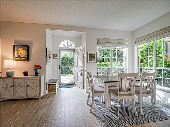 5th image of 1385 Winding Oaks Cir W APT 703