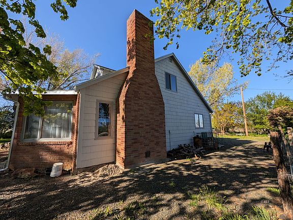 3rd image of 333 County Road 43