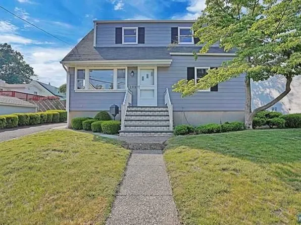 180 Vanderburgh Ave, Rutherford, NJ 07070