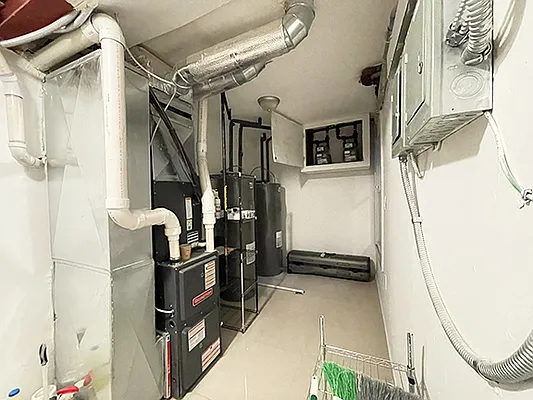 Sold by Compass | media 37