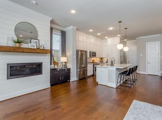3502 Vista Terrace Ln, Houston, TX 77018