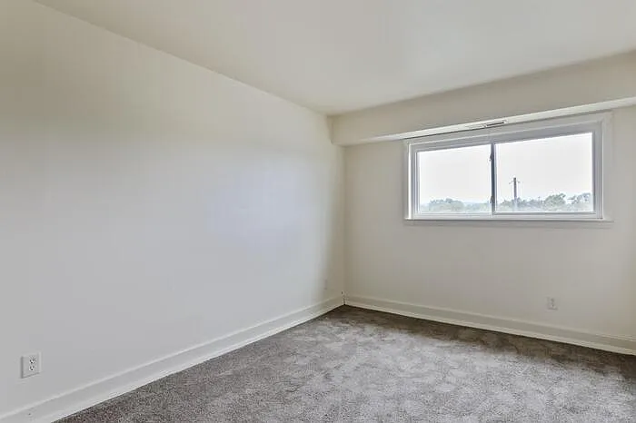 620 6th Ave #205 — Photo 15