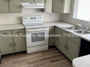 Lower Level Belmont 4-plex Apartment with 2 Bed/1 Bath $1050/$1050, Pueblo, CO 81001