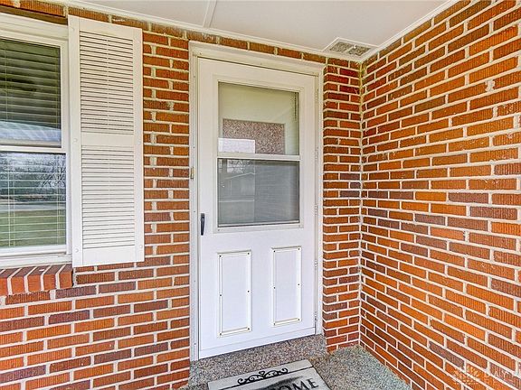 5th image of 4820 Pleasant Ave