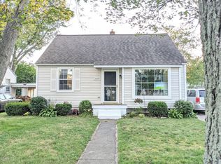 2699 Liberty Rd, Norton Shores, MI 49441