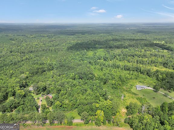 4th image of 265 Moore Rd