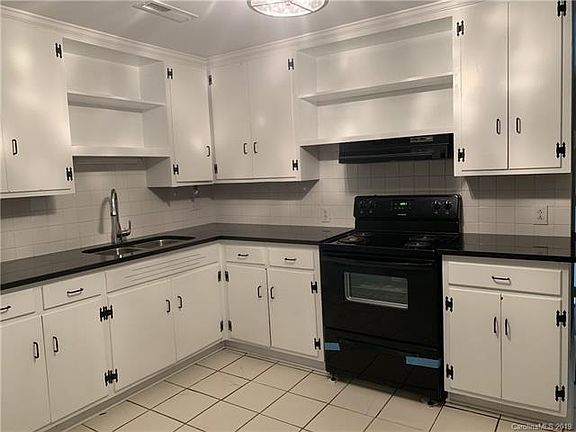 2nd image of 3018 & 3020 Church St