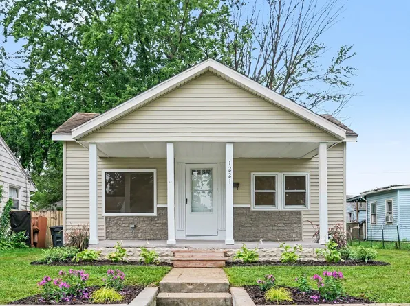 1221 S 32nd St, South Bend, IN 46615