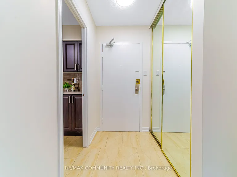 3380 Eglinton Ave E #511 — Photo 8