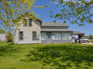 812 E Yale Rd, Rothbury, MI 49452