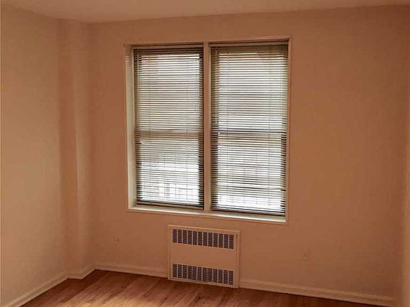 3rd image of 8355 Woodhaven Blvd #3T