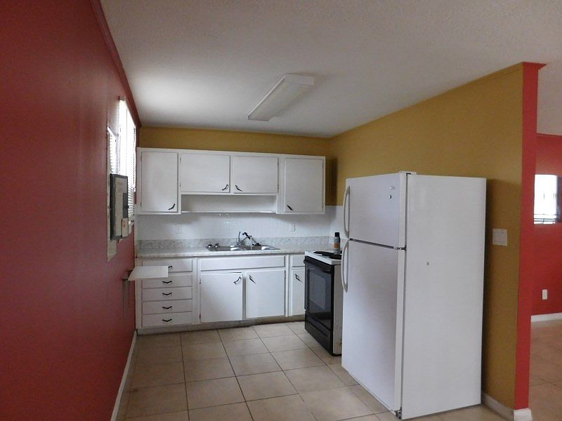 2nd image of 5237 Cruz Rd