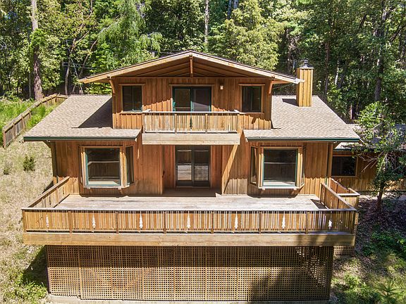3rd image of 310 Wild Iris Ln