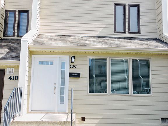 2nd image of 410 44th St APT 13C