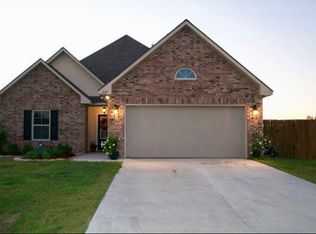 287 Millstone Dr, Thibodaux, LA 70301