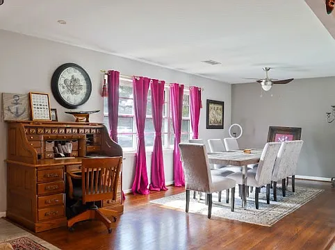 3 bed, 1900 sqft, $850 — Photo 2
