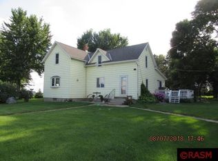84541 430th St, Truman, MN 56088