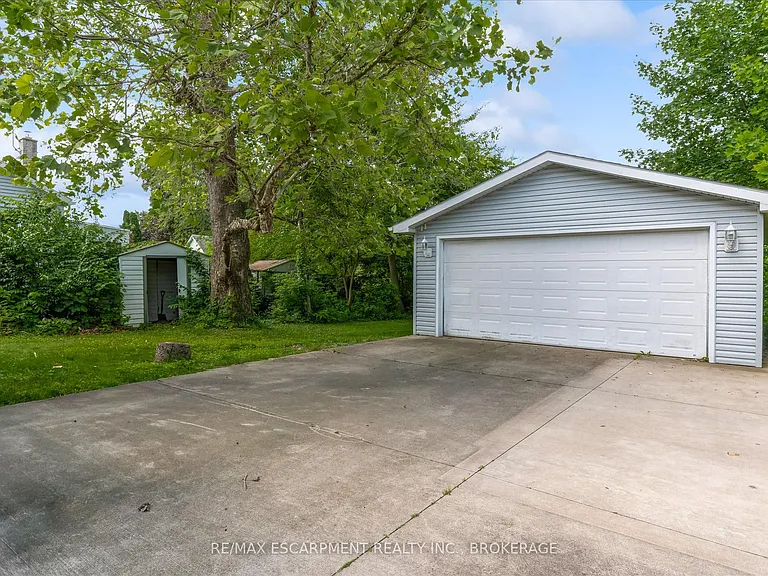 18 Bonavem Dr #1 — Photo 17
