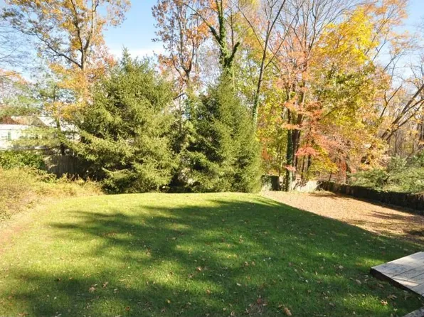 78 Tuttle Ave, Bedminster, NJ 07921
