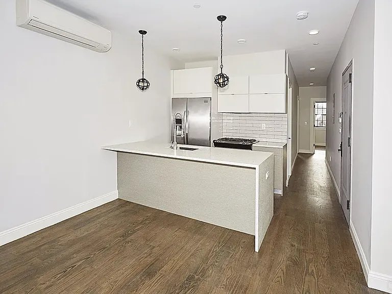 504 Maple St #4 — Photo 20
