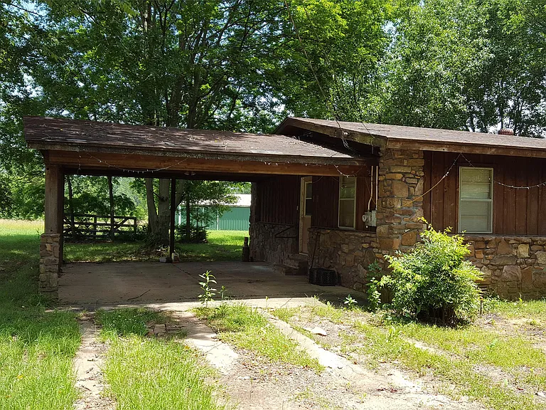 60 Crowden Ln — Photo 2