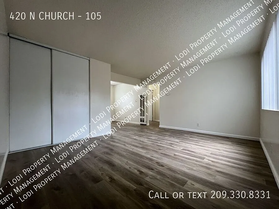 420 N Church St #105