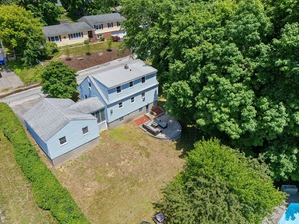 493 Laurel Street, Manchester, NH 03103
