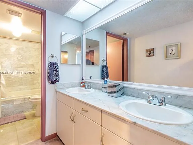 9341 Collins Ave #1204 — Photo 17