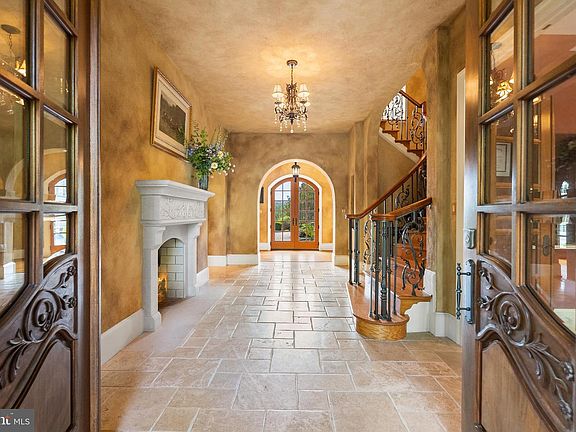 4th image of 38793 Chelten Ln