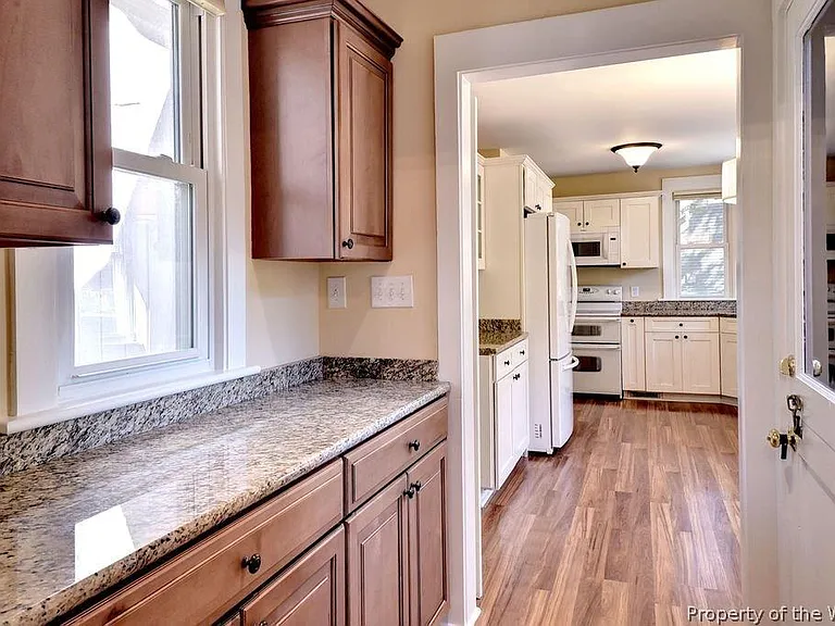 323 Littletown Quarter — Photo 11