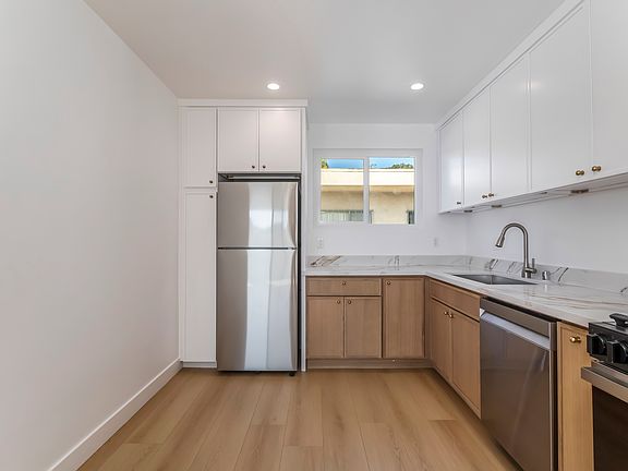 5th image of 713 New Depot St #6