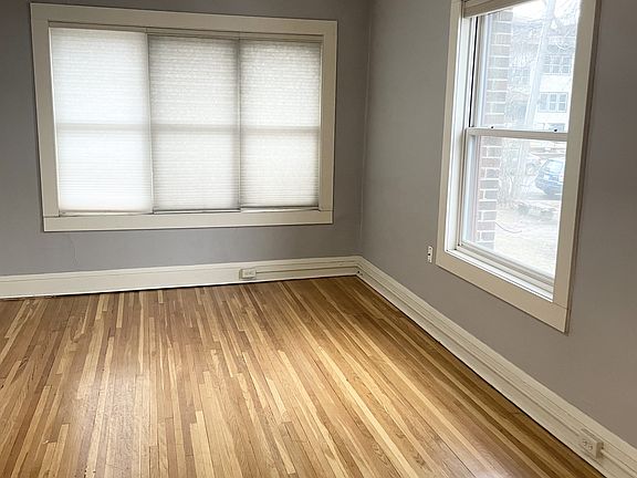 3rd image of 2338 Marshall Ave #5588029