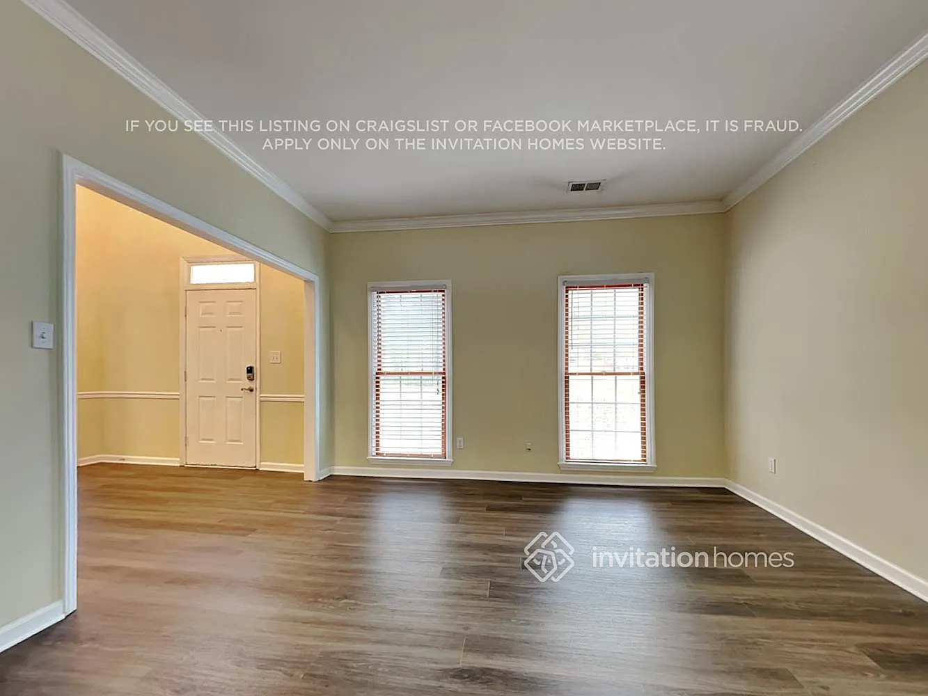 10621 Northwoods Forest Dr Charlotte, NC 28214 — Photo 4