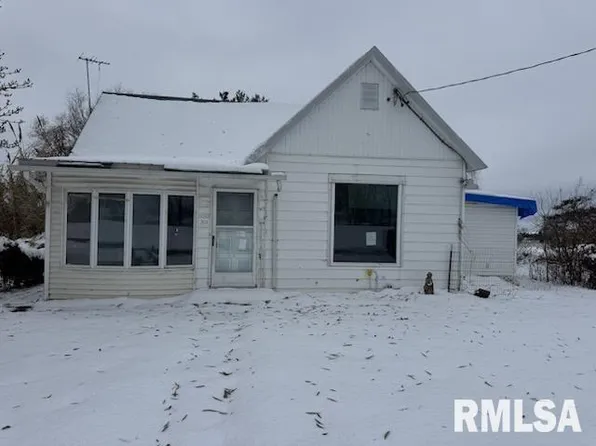 305 N Fulton St, Payson, IL 62360