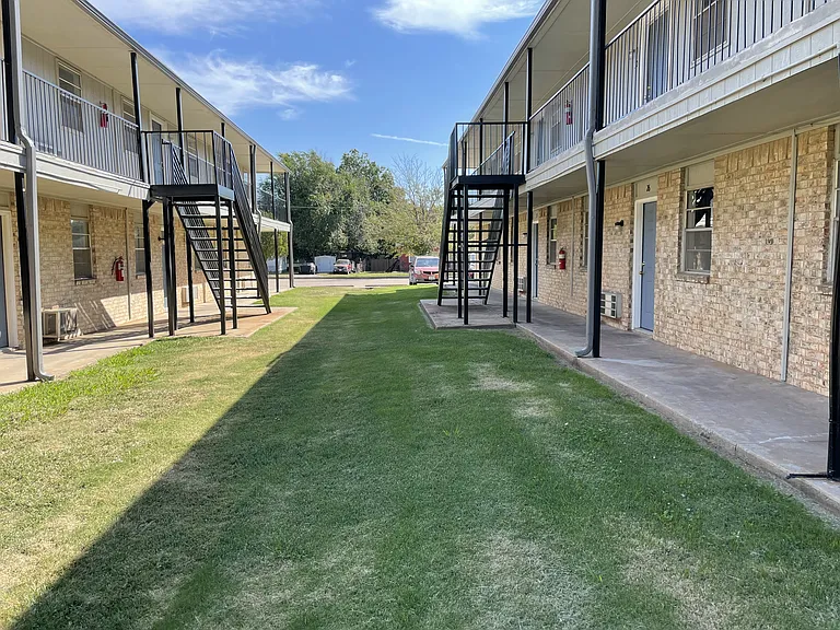 Amber Apartments — Photo 10