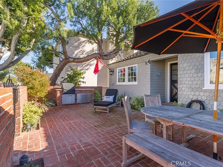 1905 E Balboa Blvd — Photo 16