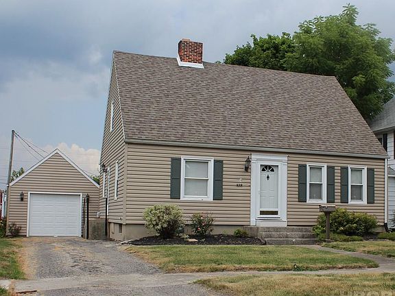 3rd image of 438 W Wyandot Ave