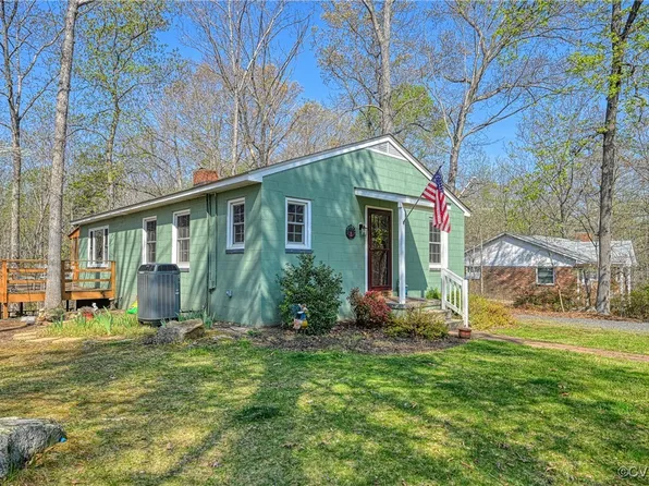 68 Clear Water Ln, Louisa, VA 23093