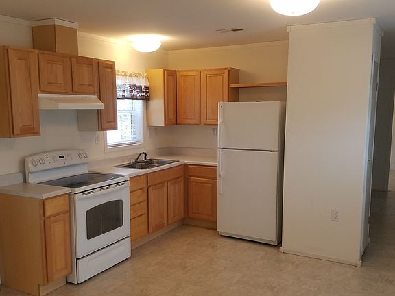 4th image of 300 N South St Lot 24