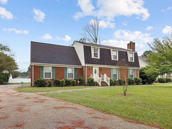 3rd image of 505 Fairview Dr