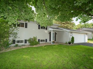 22 Royal Rd, Springfield, MI 49037