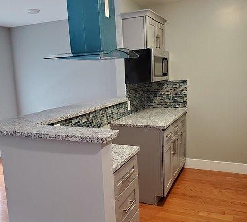 4th image of 214 E Clifton Ave #1